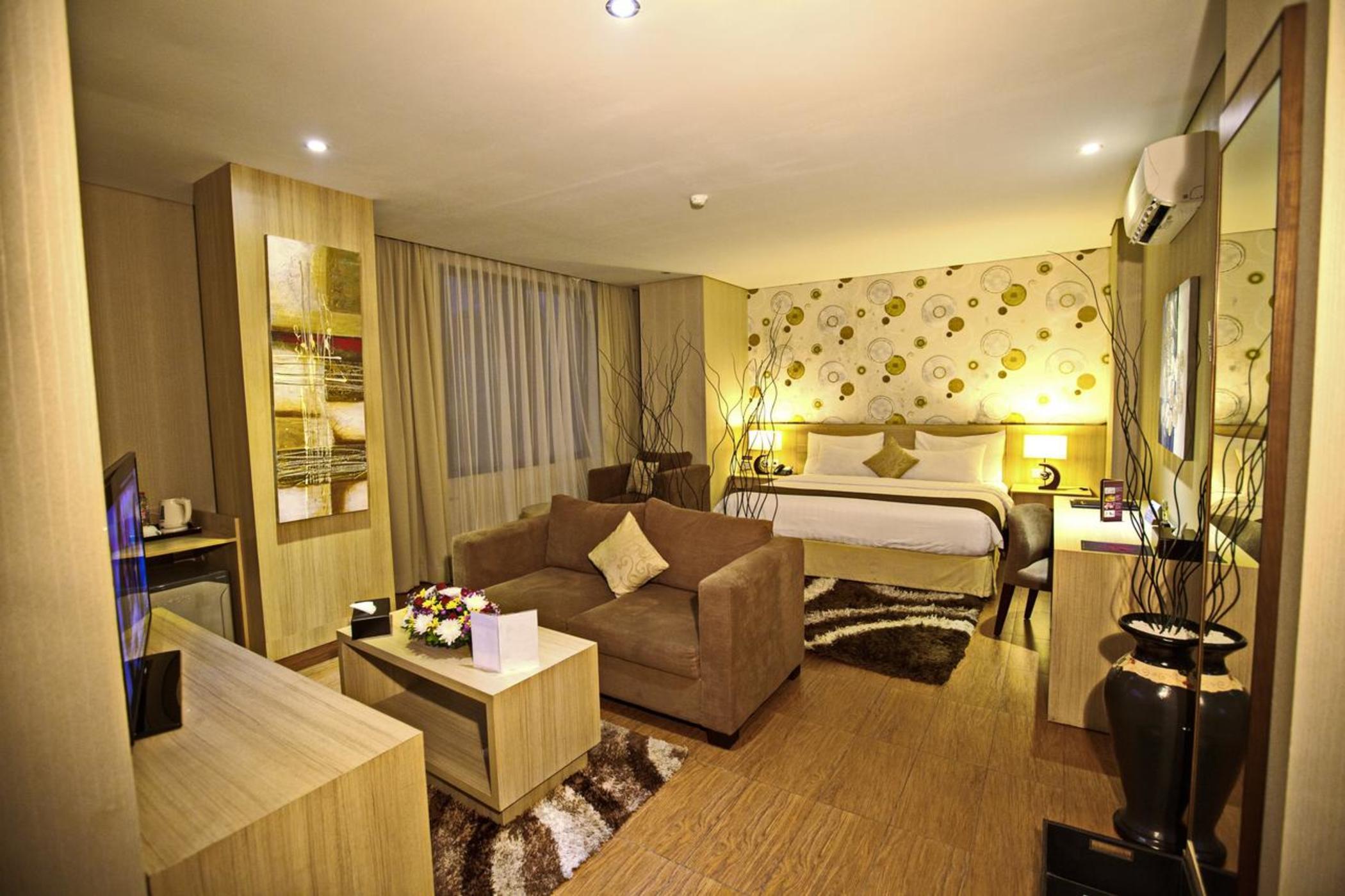 Padjadjaran Suites Resort And Convention Hotel Bogor Exterior photo
